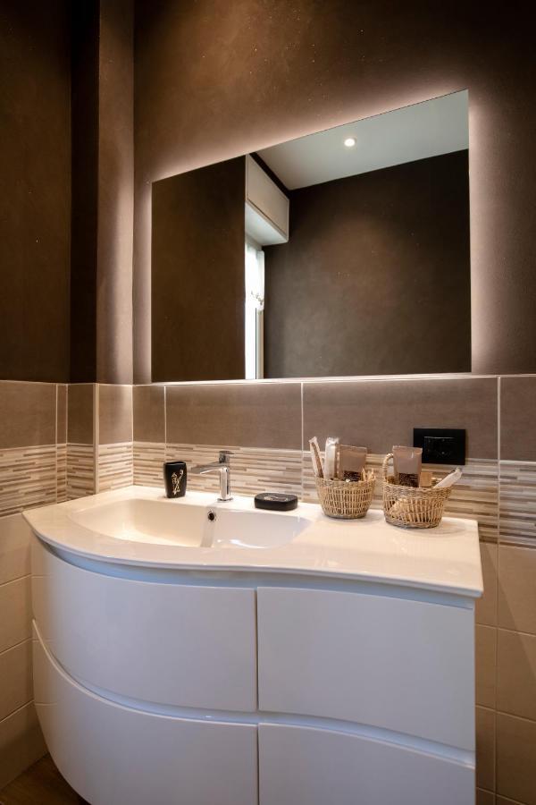 La Lupa Apartment - In The Heart Of Aosta With Car Box Exterior foto